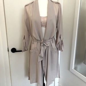 LE CHATEAU THIN TRENCH